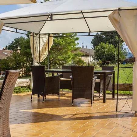 Domus - Teloni Villa Montegiorgio